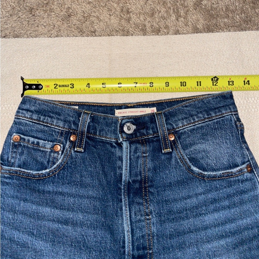 ❌Sold❌Levis ribcage ultra high rise straight ankle jean size 26 - Picture 5 of 11